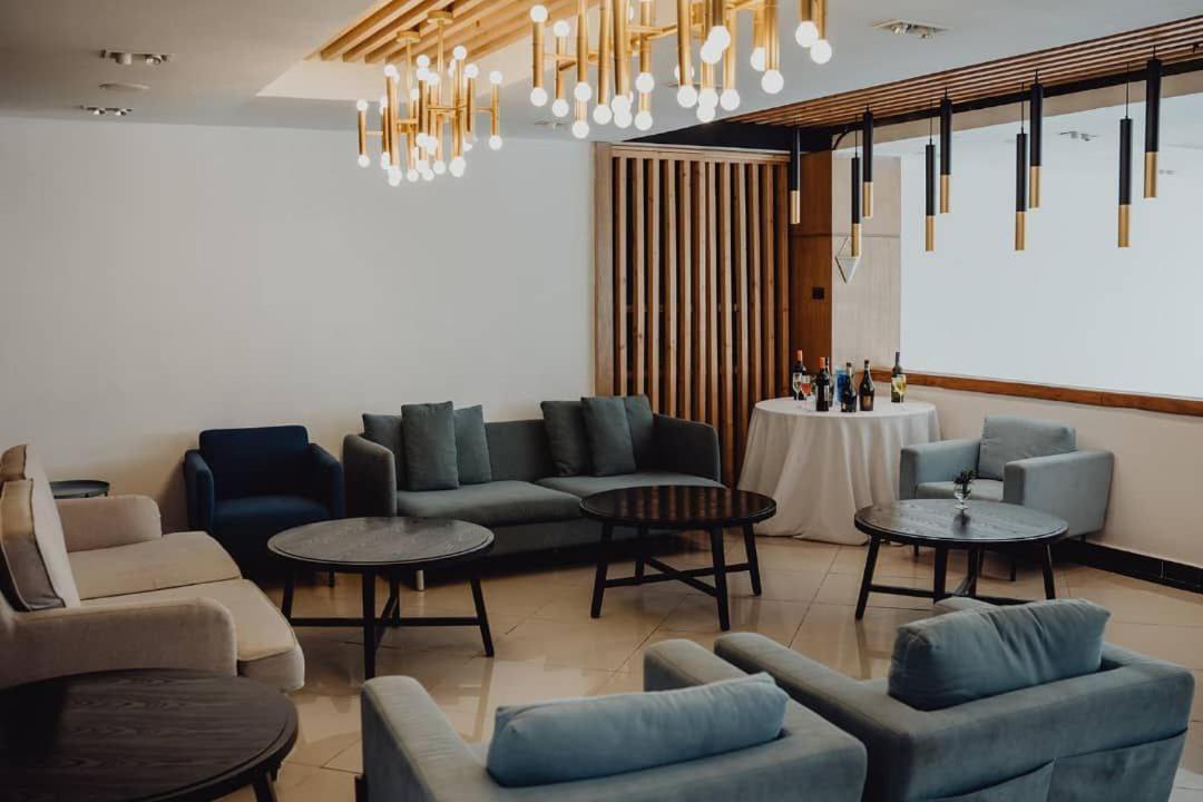 Mazeki Addis Boutique Hotel エクステリア 写真