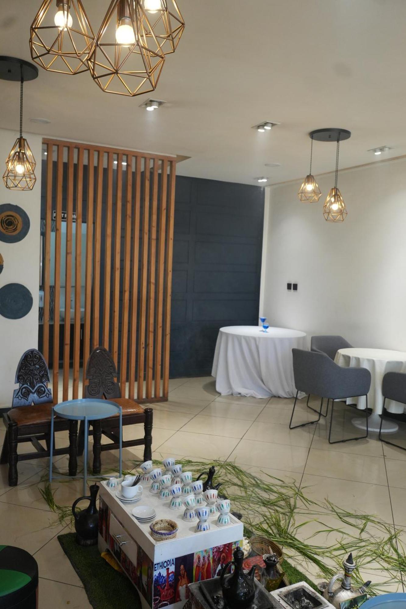 Mazeki Addis Boutique Hotel エクステリア 写真