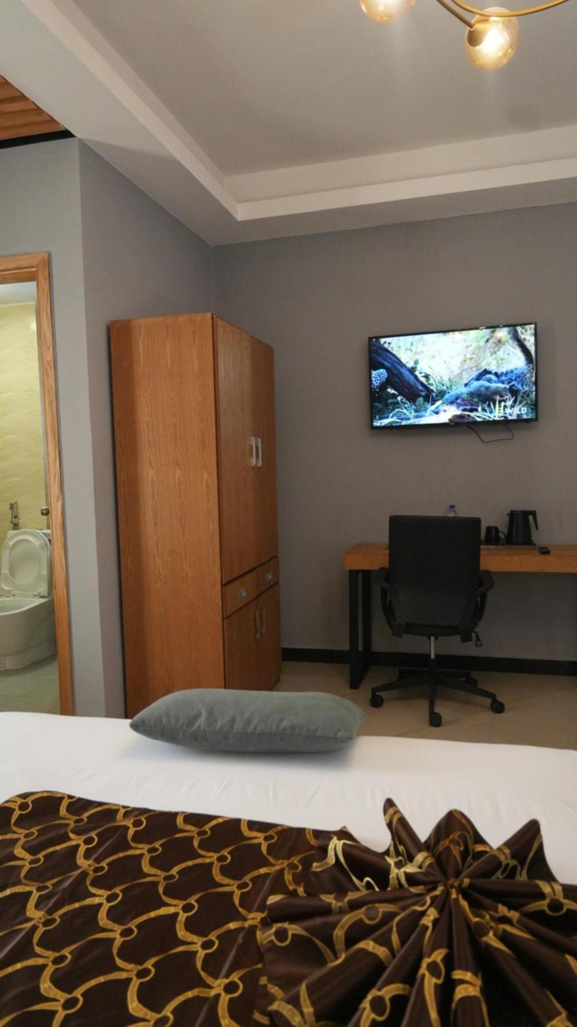 Mazeki Addis Boutique Hotel エクステリア 写真